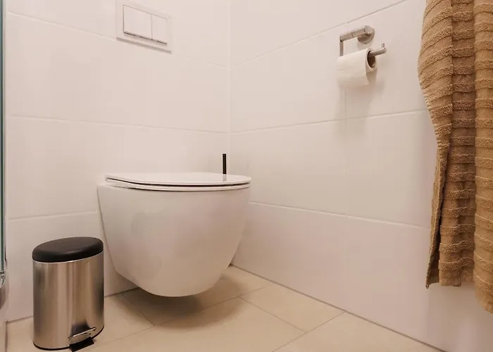 Renovated With Ac & Free Parking Apartment Vienna