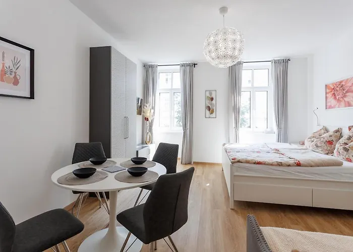 Renovated With Ac & Free Parking